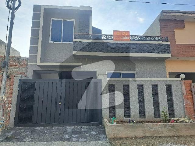 House For Sale In Beautiful Airport Housing Society Sector 4