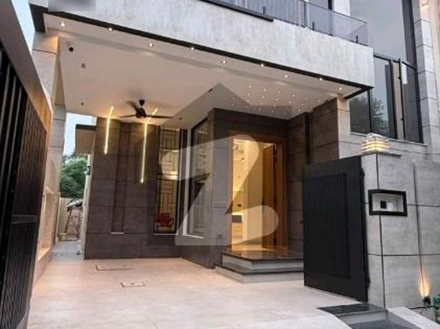 House For sale In Beautiful DHA 11 Rahbar