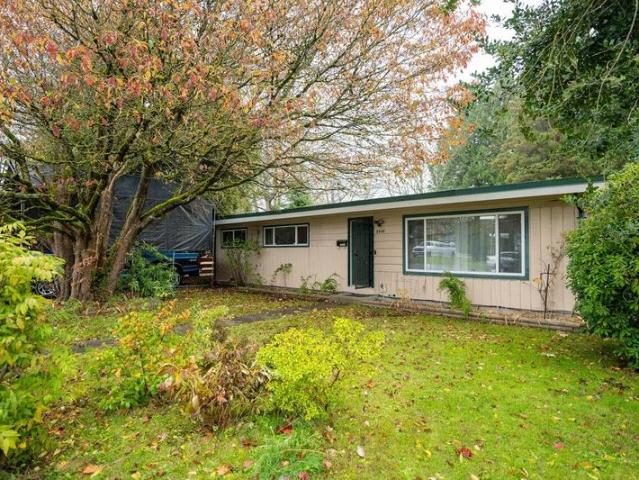 House for sale in Bear Creek Green Timbers, Surrey, Surrey, 88.