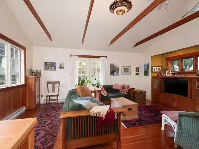 House for sale in Bowen Island, Bowen Island, 1248 Miller Road.