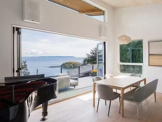 House for sale in Bowen Island, Bowen Island, 242 Shore Lane.