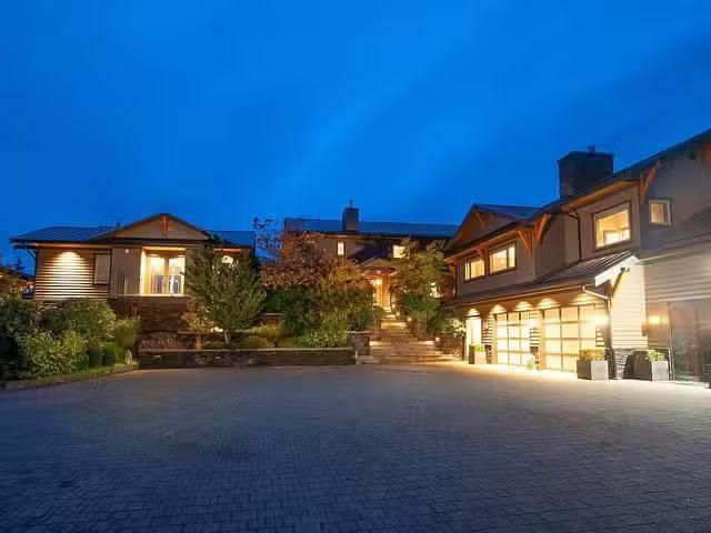 House for sale in Bowen Island, Bowen Island, 431 Josephine Dr.
