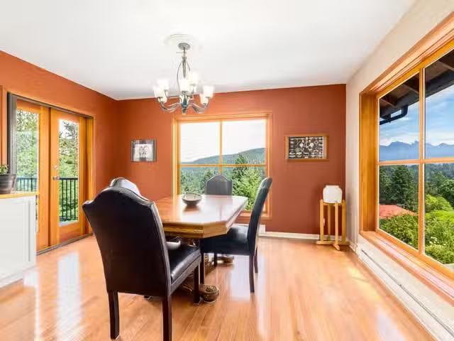 House for sale in Bowen Island, Bowen Island, 571 Roocroft Lan.