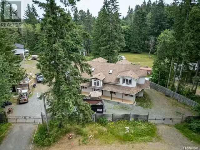 House for sale in Black Creek, 2524 Macaulay Rd, 1029836