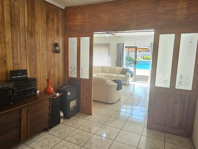 House For Sale in Brackenhurst, Alberton