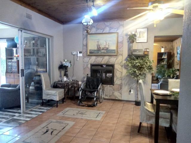House For Sale in Brackenhurst, Alberton