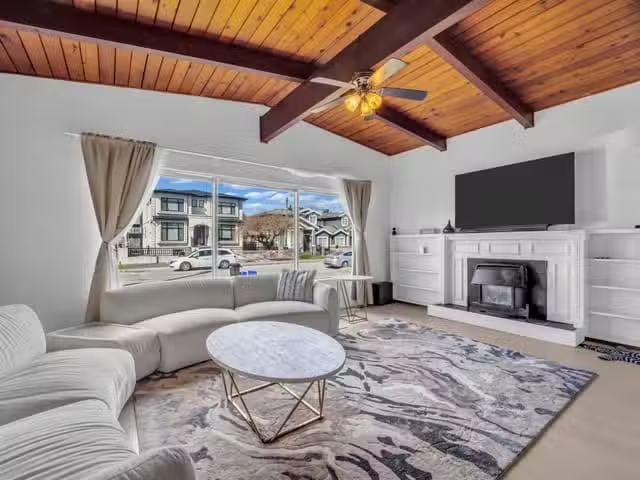 House for sale in Burnaby, Burnaby East, 7750 15th Avenue, 263.