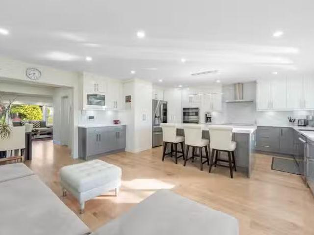 House for sale in Burnaby, Burnaby East, 8649 11th Avenue, 263.