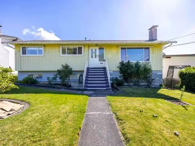 House for sale in Burnaby, Burnaby North, 2336 Kensington Aven.