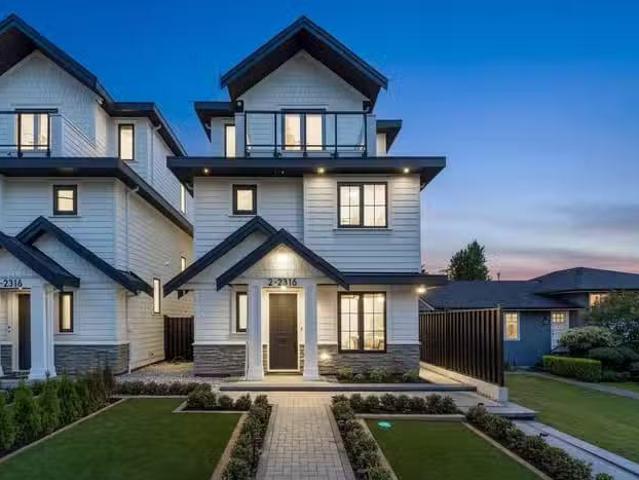 House for sale in Burnaby, Burnaby North, 2 2316 Cliff Avenue.