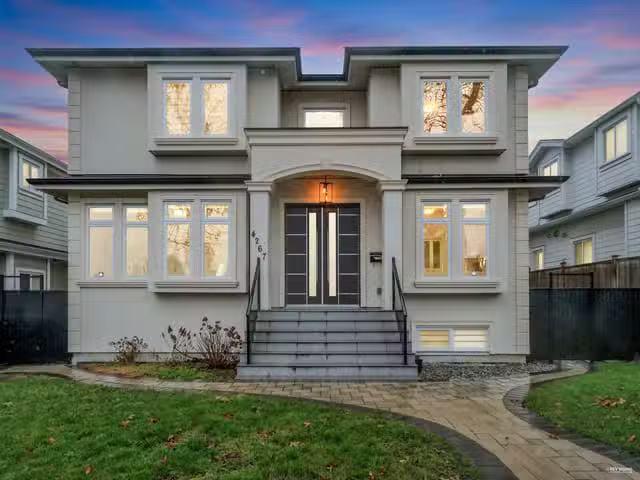 House for sale in Burnaby, Burnaby North, 4267 Parker Street.