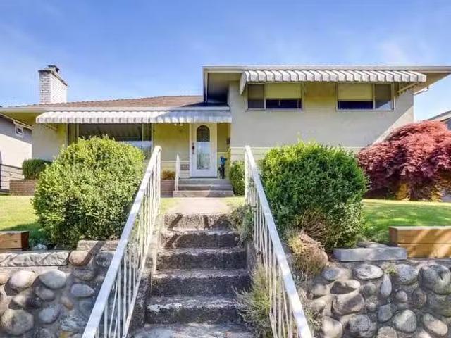 House for sale in Burnaby, Burnaby North, 4545 William Street.
