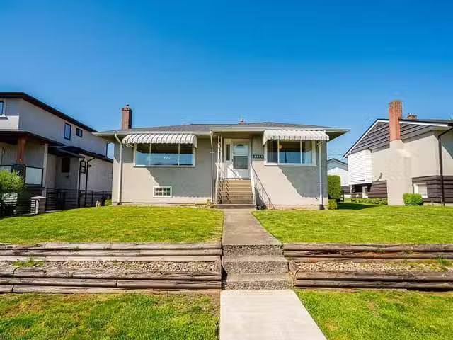 House for sale in Burnaby, Burnaby North, 4533 Venables Street.