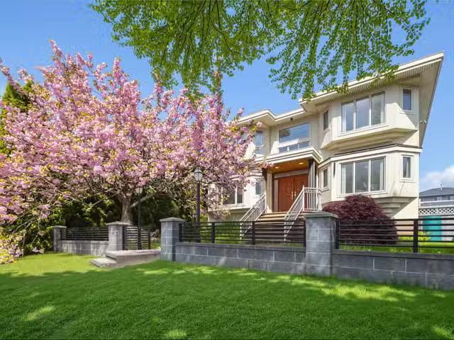 House for sale in Burnaby, Burnaby North, 4993 Venables Street.