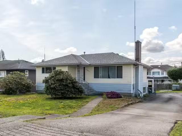 House for sale in Burnaby, Burnaby North, 6664 Charles Street.