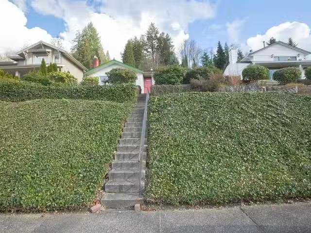 House for sale in Burnaby, Burnaby North, 7352 Barnet Road, 26.