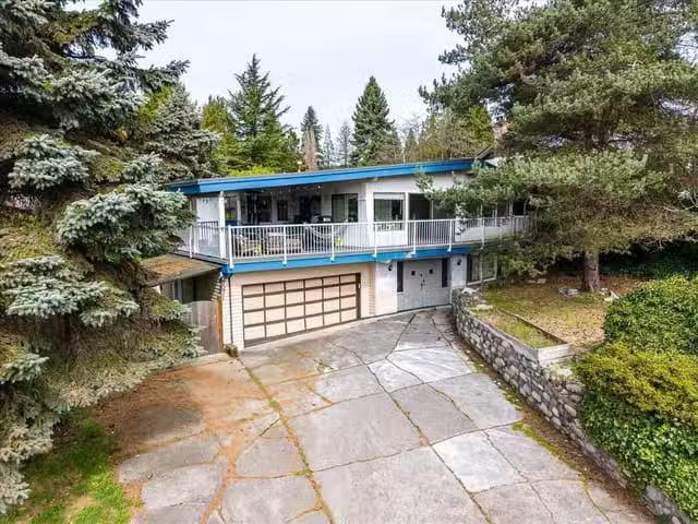 House for sale in Burnaby, Burnaby North, 8071 Greenlake Place.