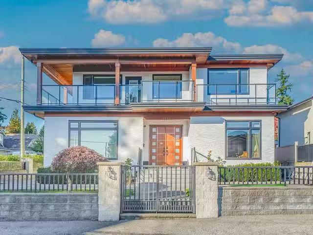 House for sale in Burnaby, Burnaby South, 5111 Clinton Street.