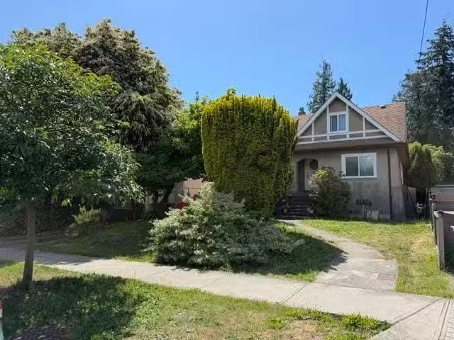 House for sale in Burnaby, Burnaby South, 7079 Waverley Avenue.