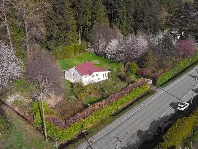 House for sale in Burnaby, Burnaby South, 7908 Willard Street.