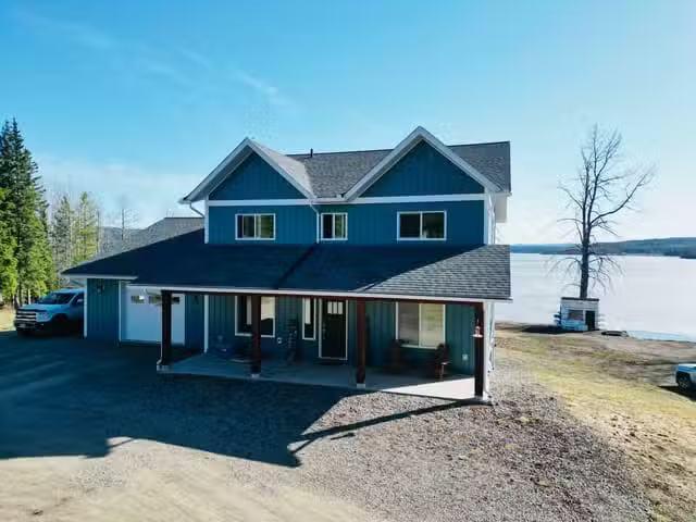 House for sale in Burns Lake, Burns Lake, 3789 E Tchesinkut Ro.