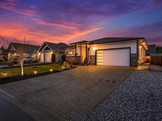 House for sale in Campbell River, 720 Sitka St, 1034256