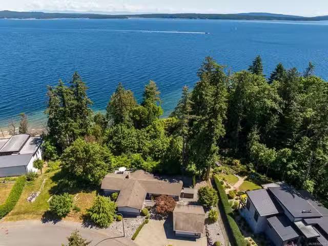House for sale in Chemainus, 10075 Daniel St, 1040029