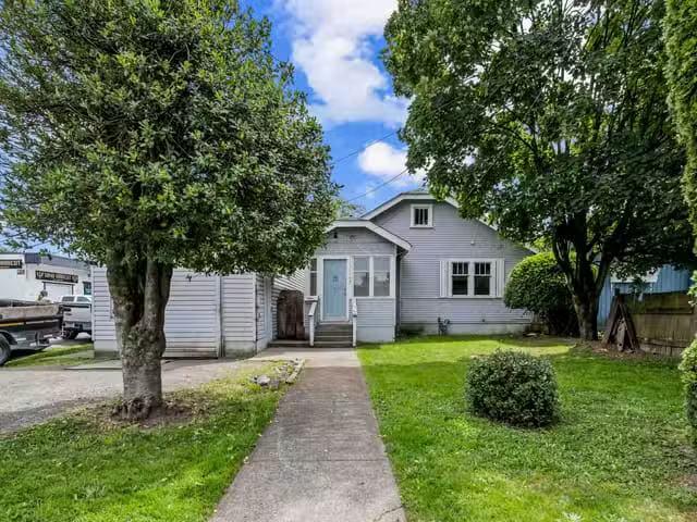 House for sale in Chilliwack, Chilliwack, 45948 Chesterfield A.