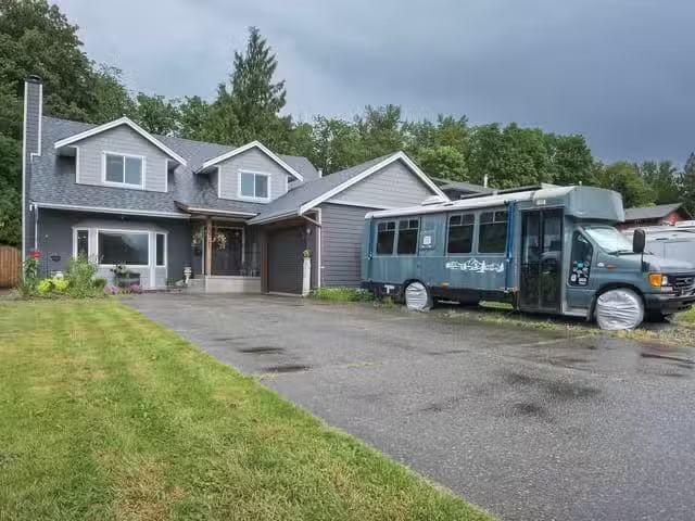 House for sale in Chilliwack, Chilliwack, 46781 Portage Avenue.