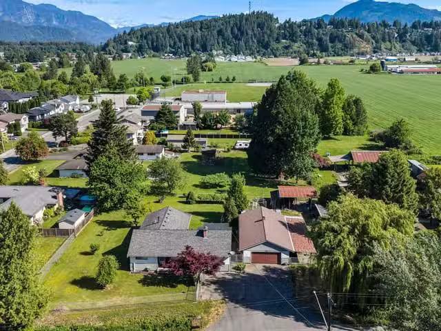 House for sale in Chilliwack, Chilliwack, 47123 First Avenue.
