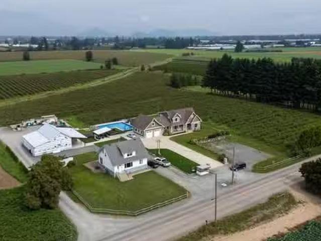 House for sale in Chilliwack, Chilliwack, 49111 Chilliwack Cen.