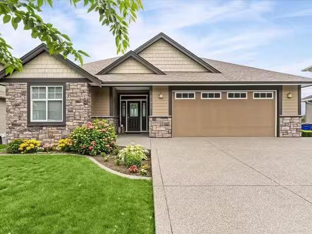 House for sale in Chilliwack, Chilliwack, 51017 Sophie Crescen.