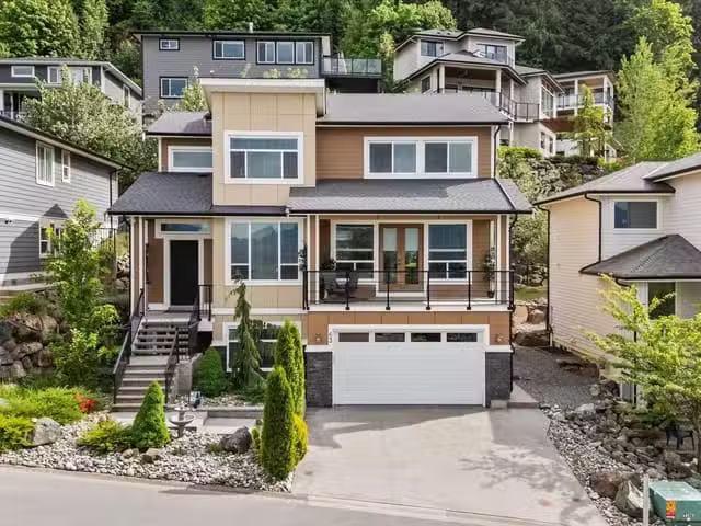 House for sale in Chilliwack, Chilliwack, 63 50778 Ledgestone.