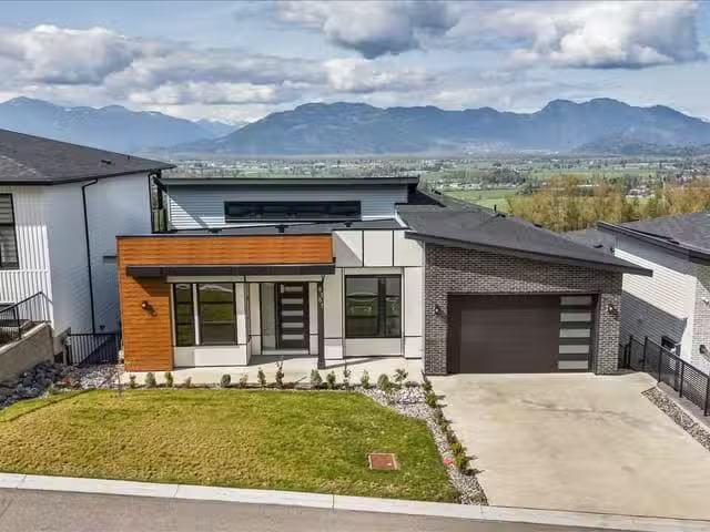 House for sale in Chilliwack, Chilliwack, 8181 Harvest Place.