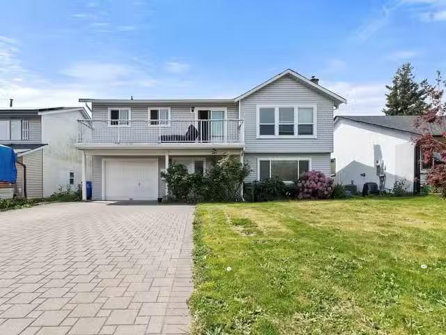 House for sale in Chilliwack, Chilliwack, 8683 Tilston Street.