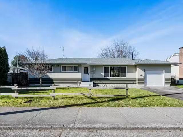 House for sale in Chilliwack, Chilliwack, 9719 Hazel Street, 2.