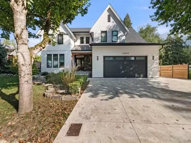 House for sale in Chilliwack, East Chilliwack, 10292 Royalwood.