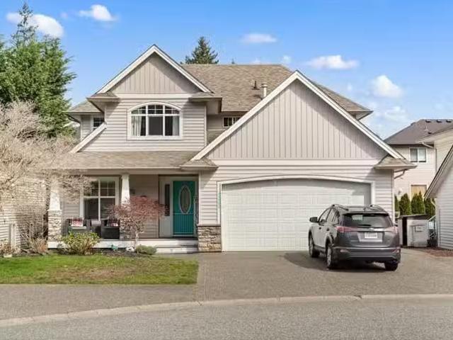 House for sale in Chilliwack, Sardis, 44699 Riverwood Crescent.