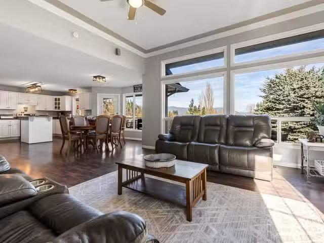 House for sale in Chilliwack, Sardis, 46286 Valleyview Road, 2.