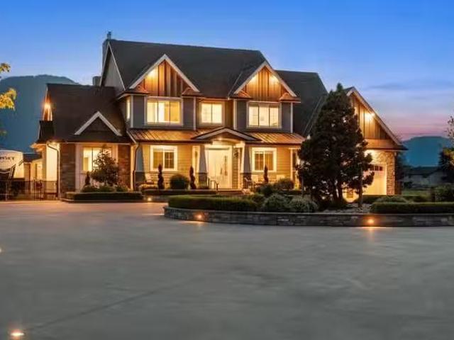 House for sale in Chilliwack, Sardis, 6257 Sumas Prairie Road.