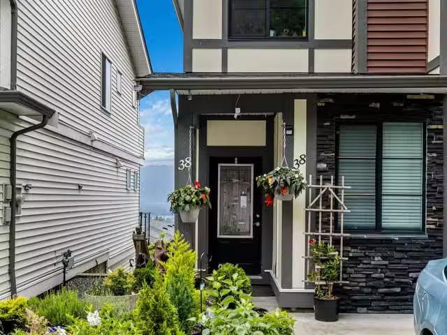 House for sale in Chilliwack, Sardis, 38 47042 Macfarlane Plac.