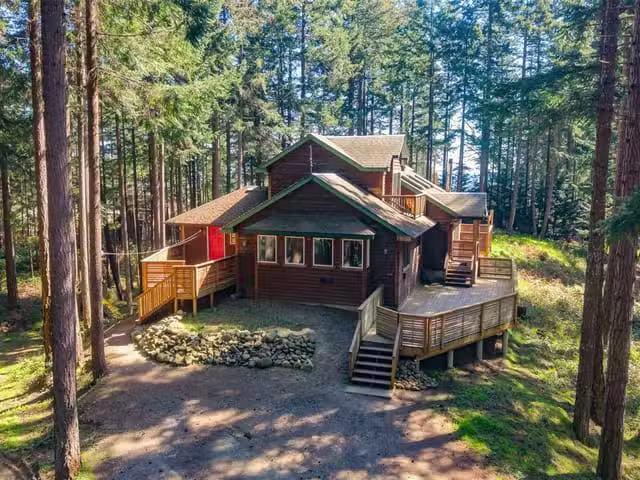 House for sale in Comox, 546 & 548 Kinnikinik Way, 1031763