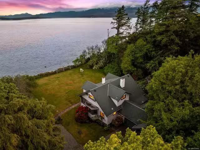 House for sale in Comox, 965 Balmoral Rd, 1033982
