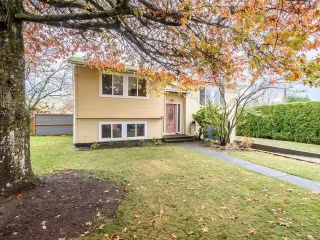 House for sale in Comox, 1651 Ascot Ave, 1039952