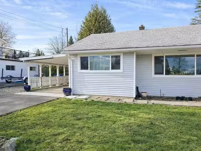 House for sale in Comox, 2114 Mc Kenzie Ave, 1034158