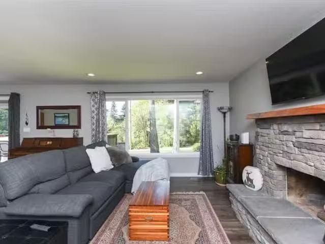 House for sale in Comox, 280 Glacier View Dr, 1039055