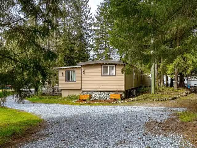 House for sale in Cobble Hill, 1383 Carlton Dr, 1030620