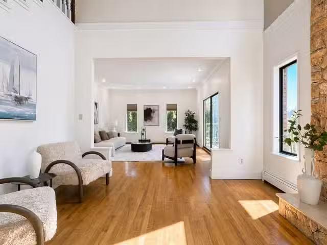 House for sale in Coquitlam, Coquitlam, 1277 Charter Hill Driv.