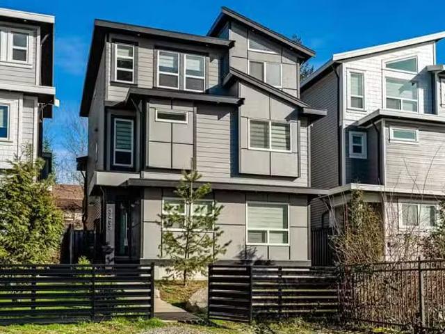 House for sale in Coquitlam, Coquitlam, 3409 Victoria Drive, 2.