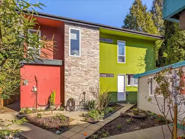 House for sale in Coquitlam, Coquitlam, 3005 Alderbrook Place.